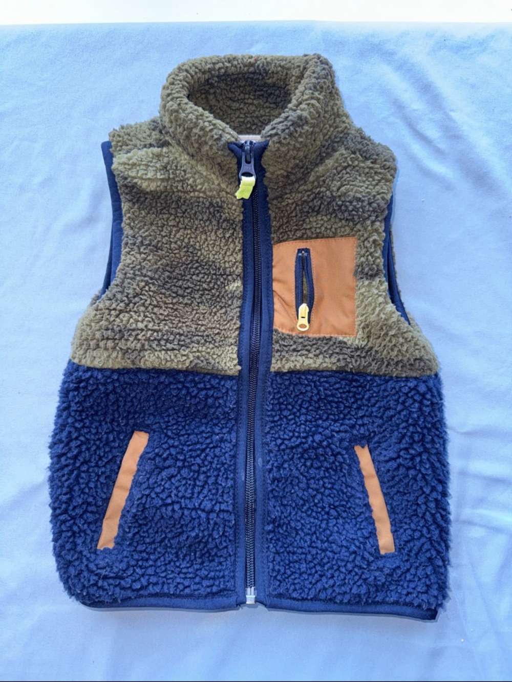 Carter's 2T Cozy Sherpa Jacket in Olive Green, Navy & Brown